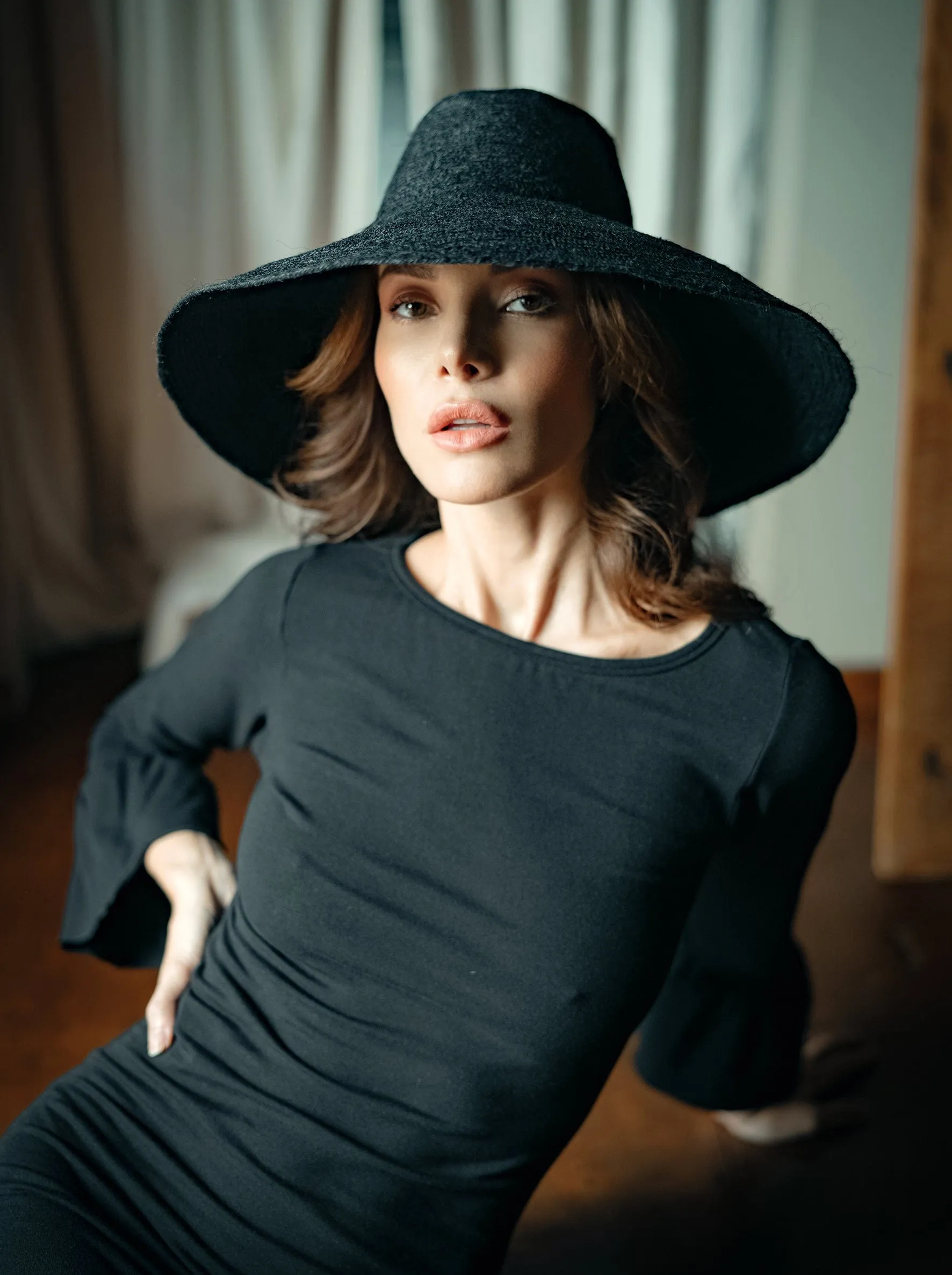 100% Jute Black Straw Hat
