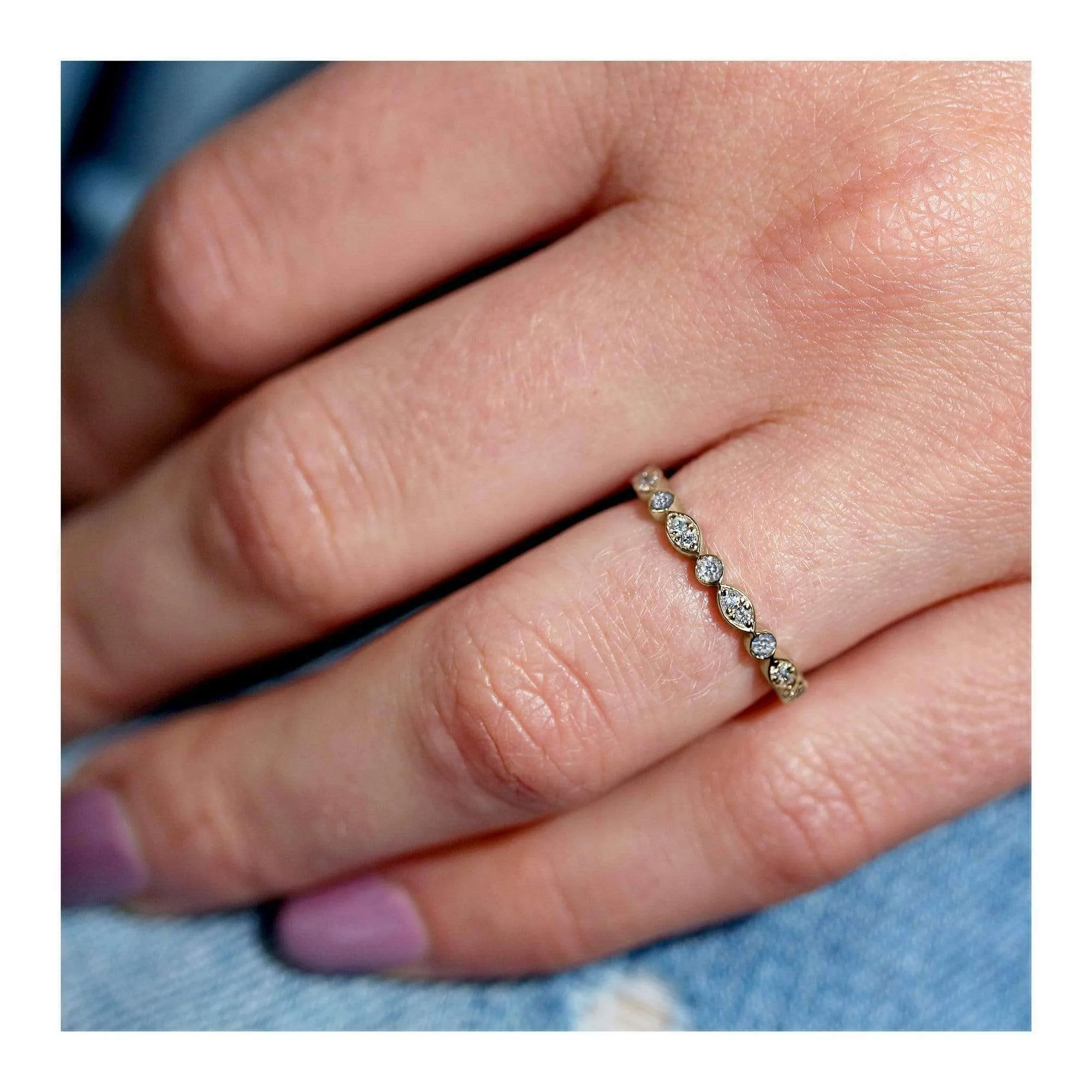 Bezel Pave Diamond Bead-Patterned Gold Band