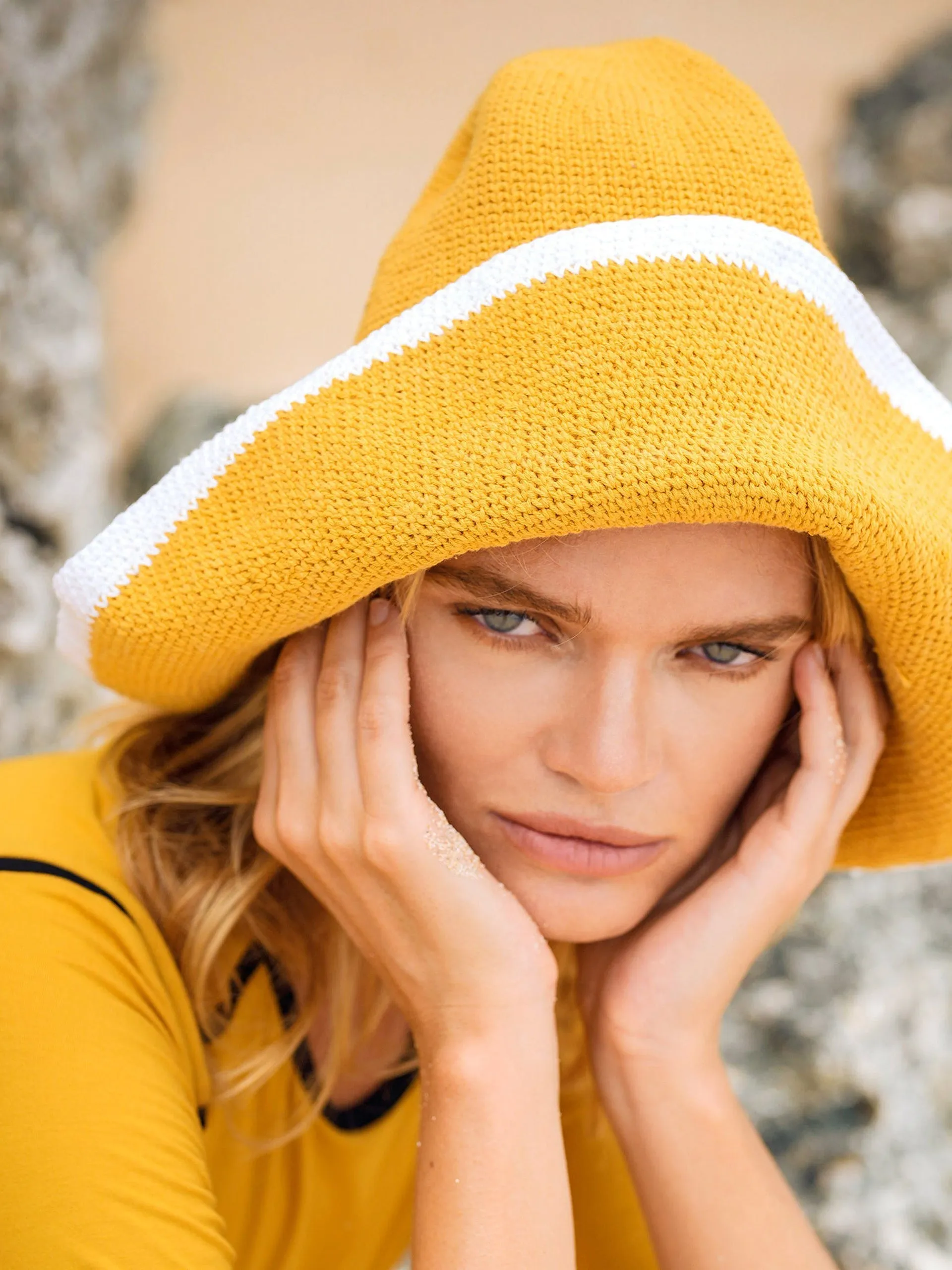 Bloom line crochet sun hat in canary yellow