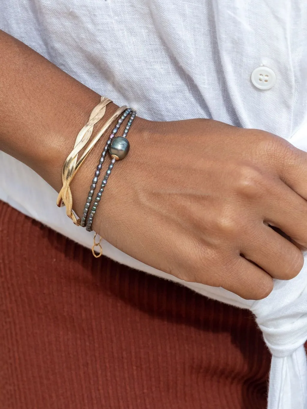 Dainty Black Pearl Bracelet - Maile