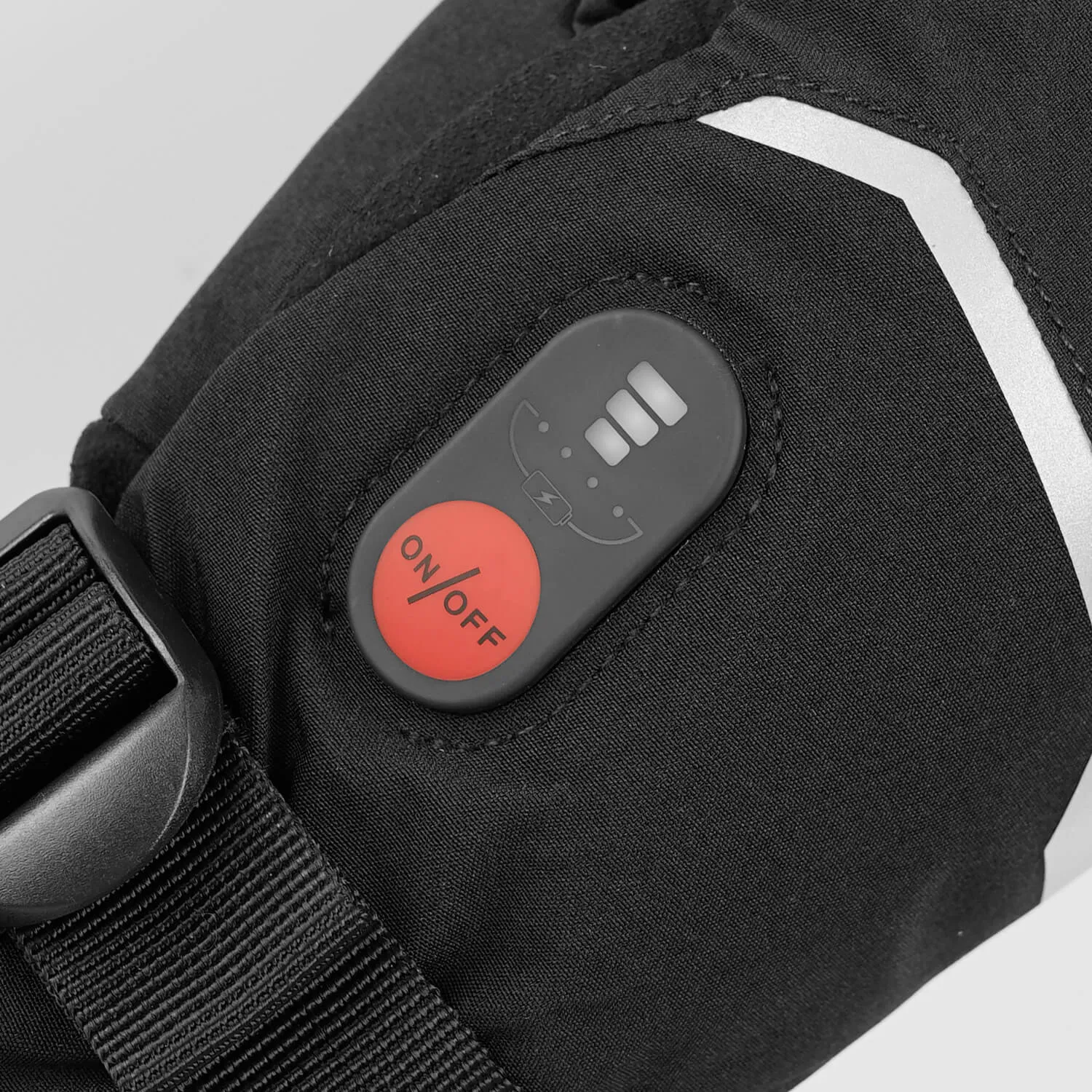 DAY WOLF 7.4V Unisex Featherweight Battery Heated Ski Mittens