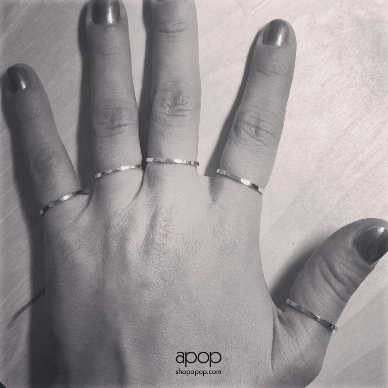 Hammered Rosy Thin Band Ring