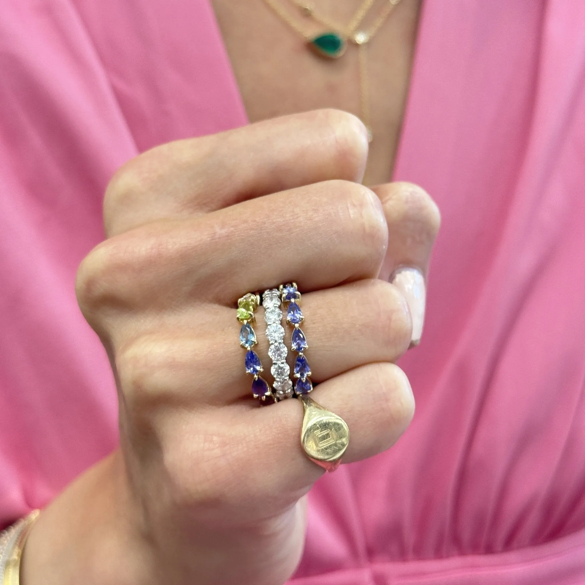 Large Tanzanite Chasing Pear Band