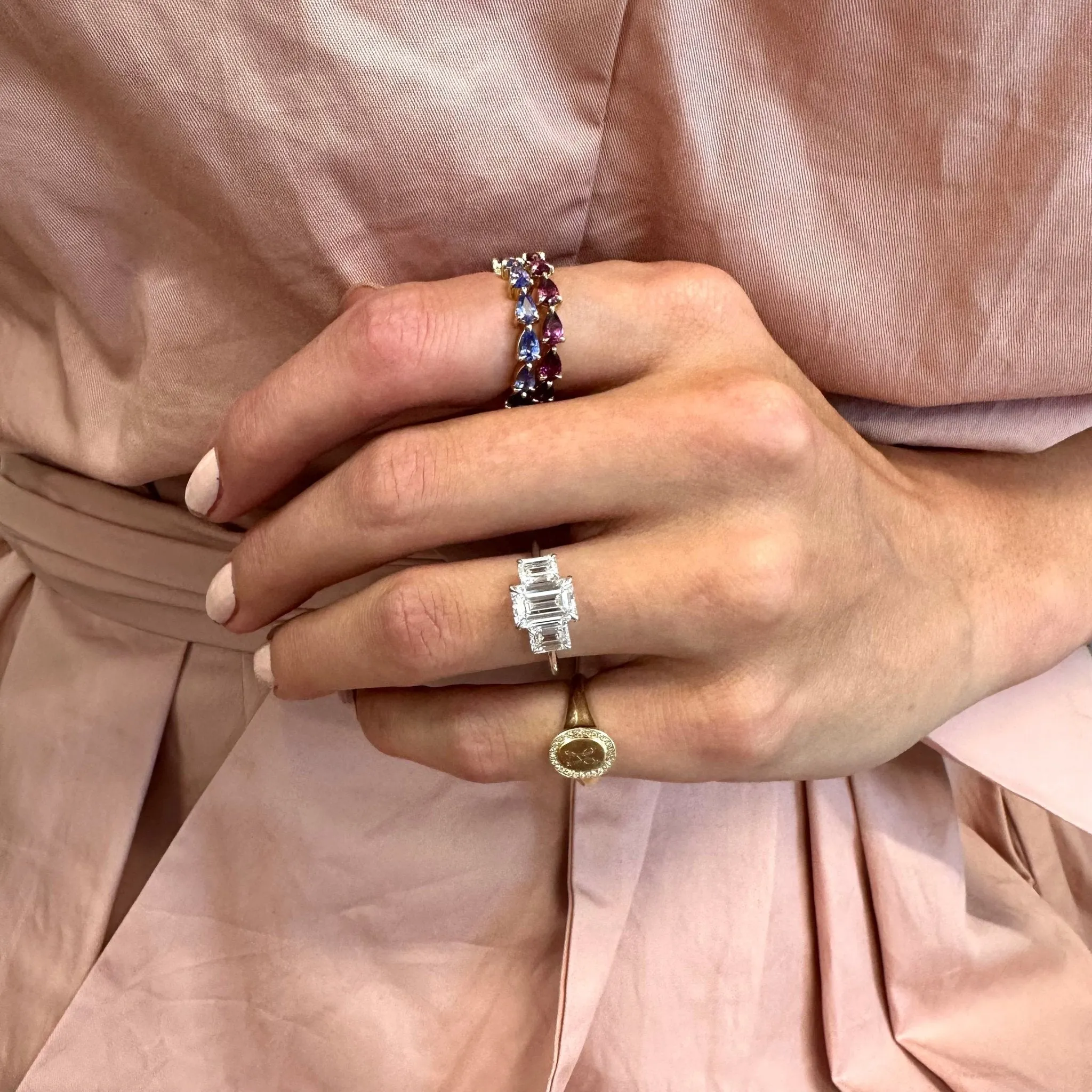 Large Tanzanite Chasing Pear Band