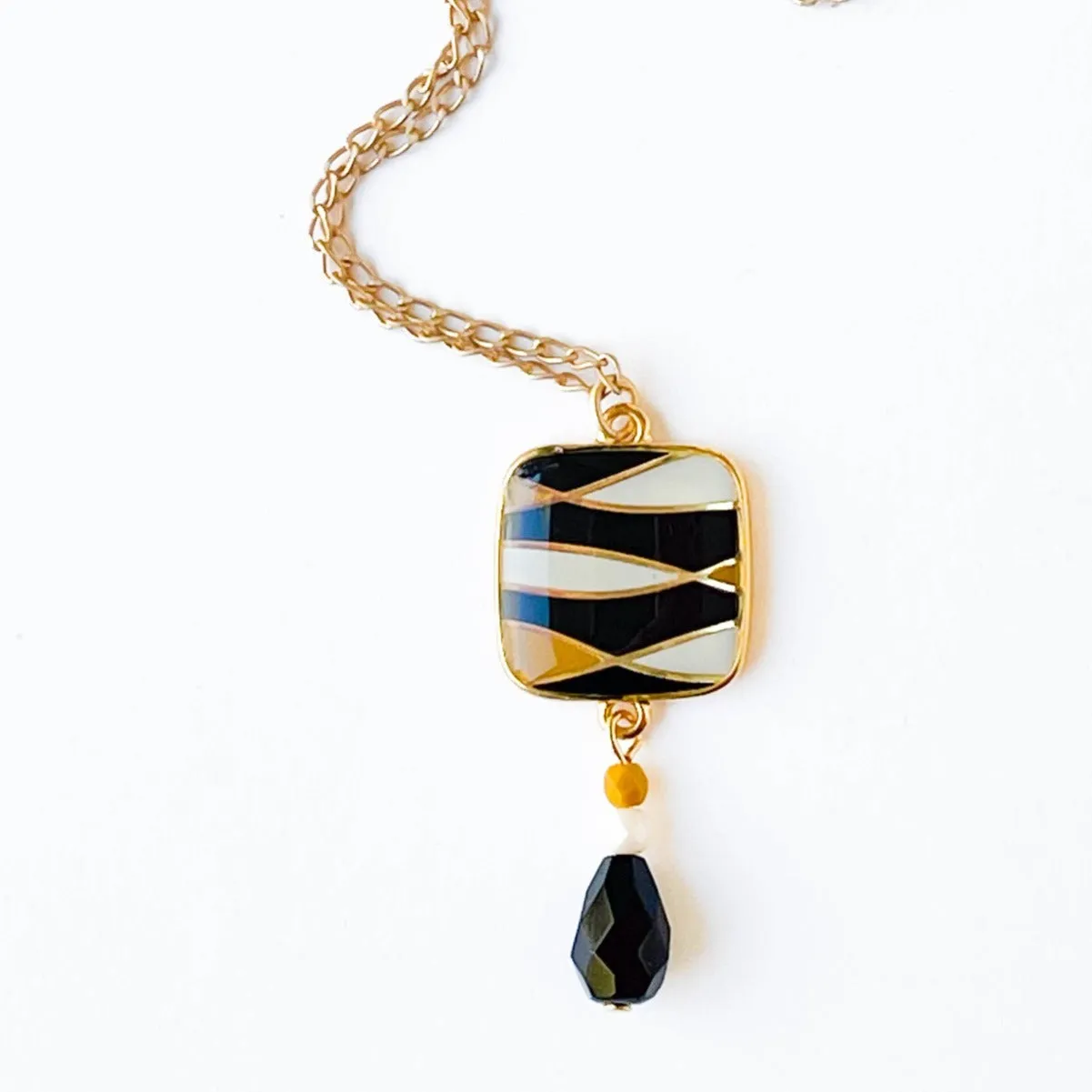 Nest Pretty Things | Mid-Century Pendant Necklace Assorted