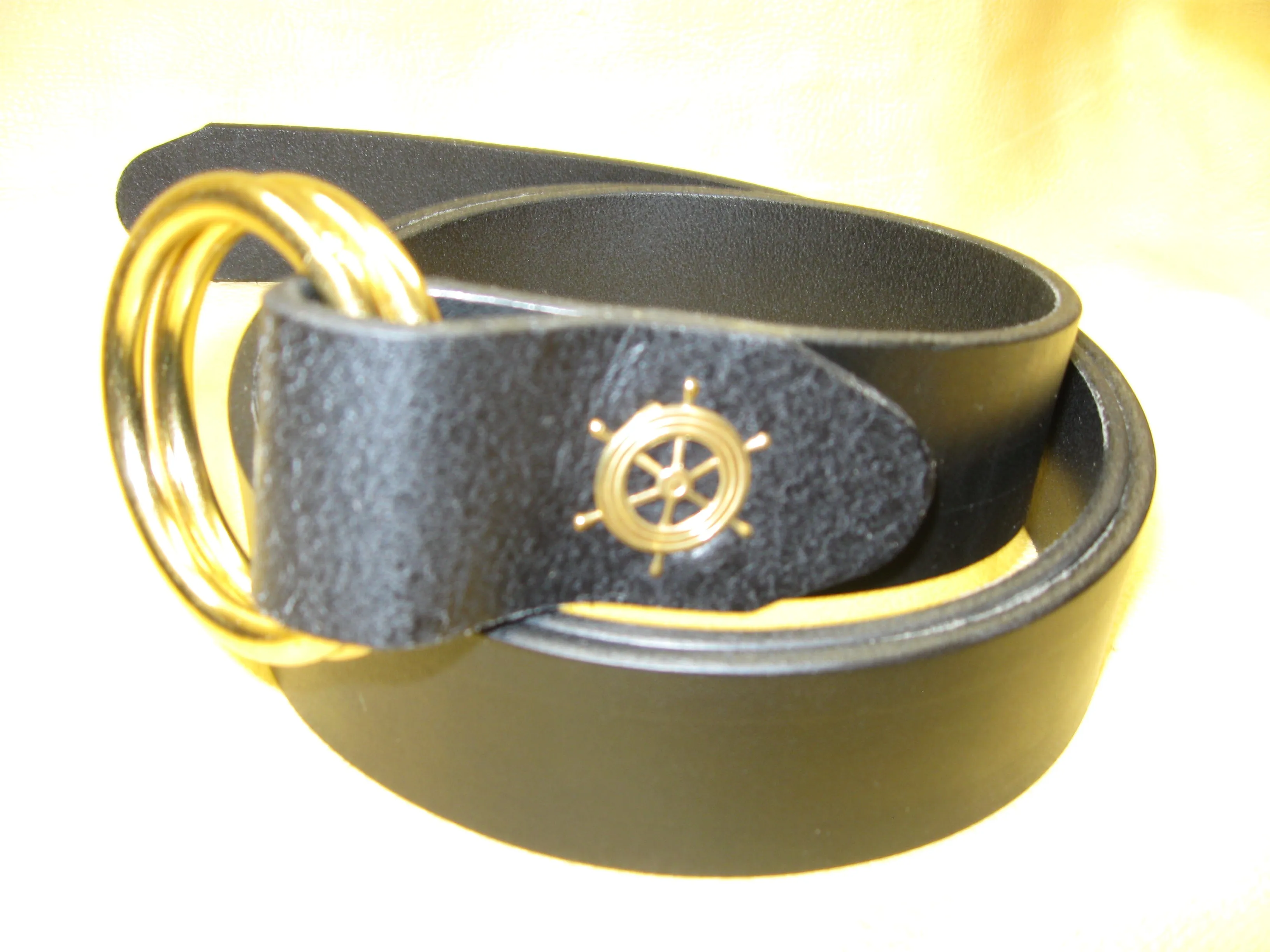 Ship's Wheel Ring Buckle Plain Design Women's Bridle Leather Belt