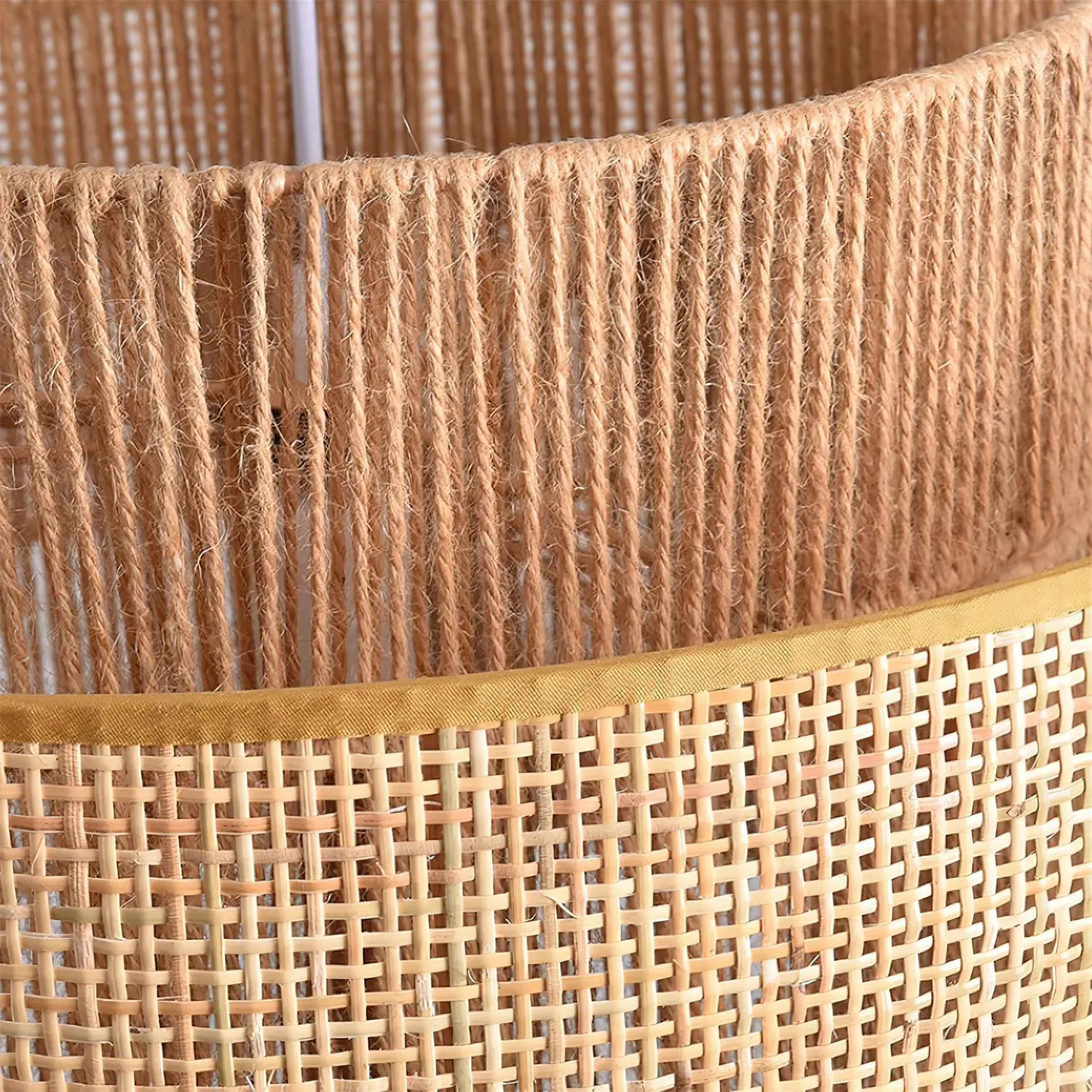Triela Rattan Weaving Pendant Lamp